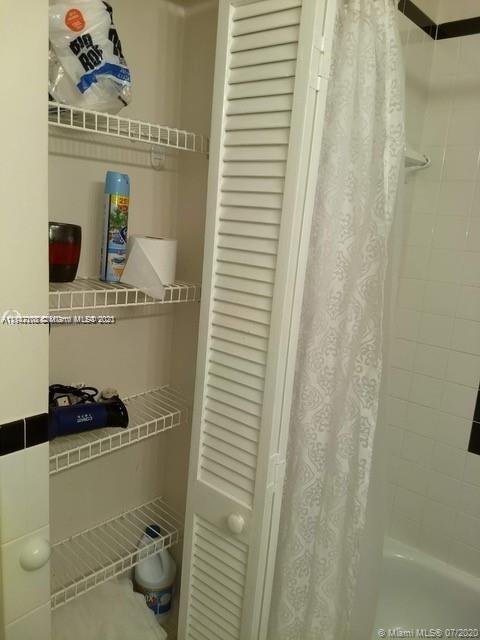 DORANN CONDO - Residential Lease