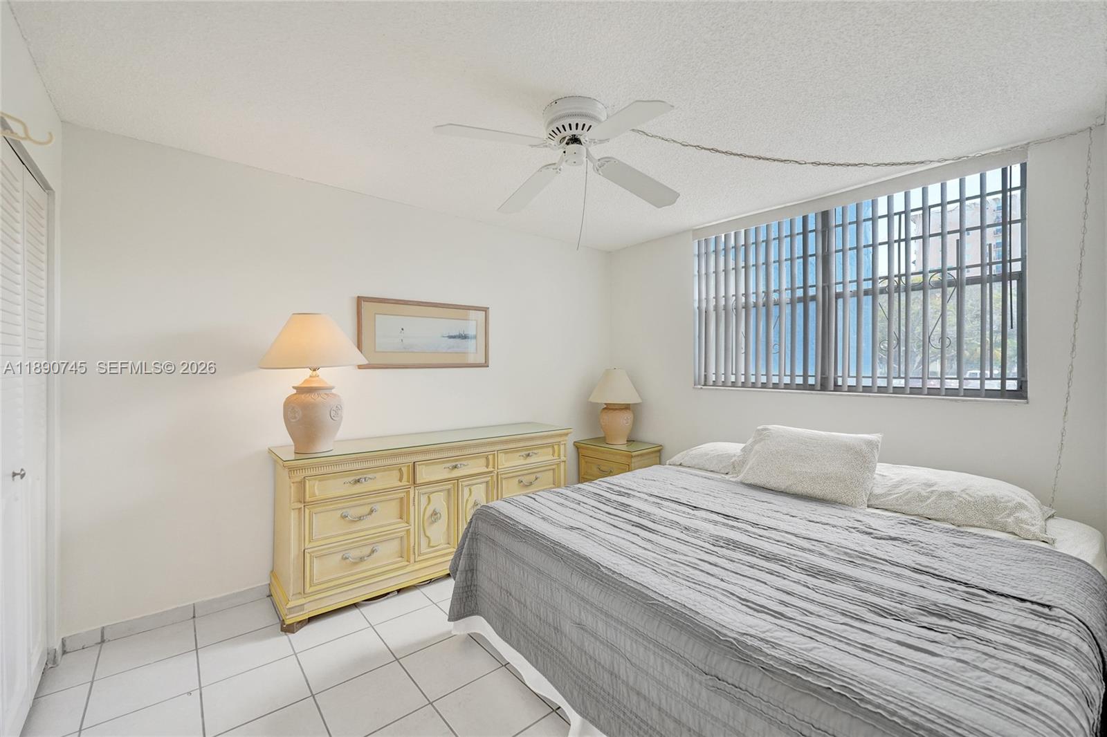 DANIANS SOUTH CONDO - Residential