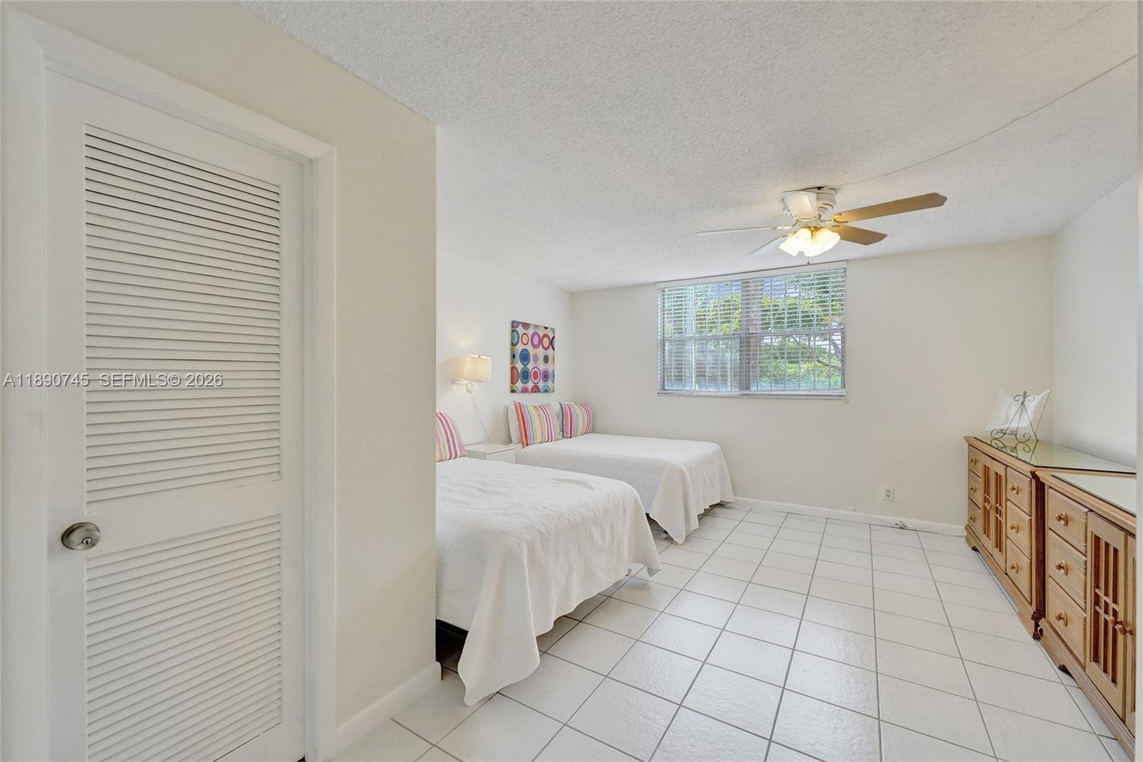 DANIANS SOUTH CONDO - Residential