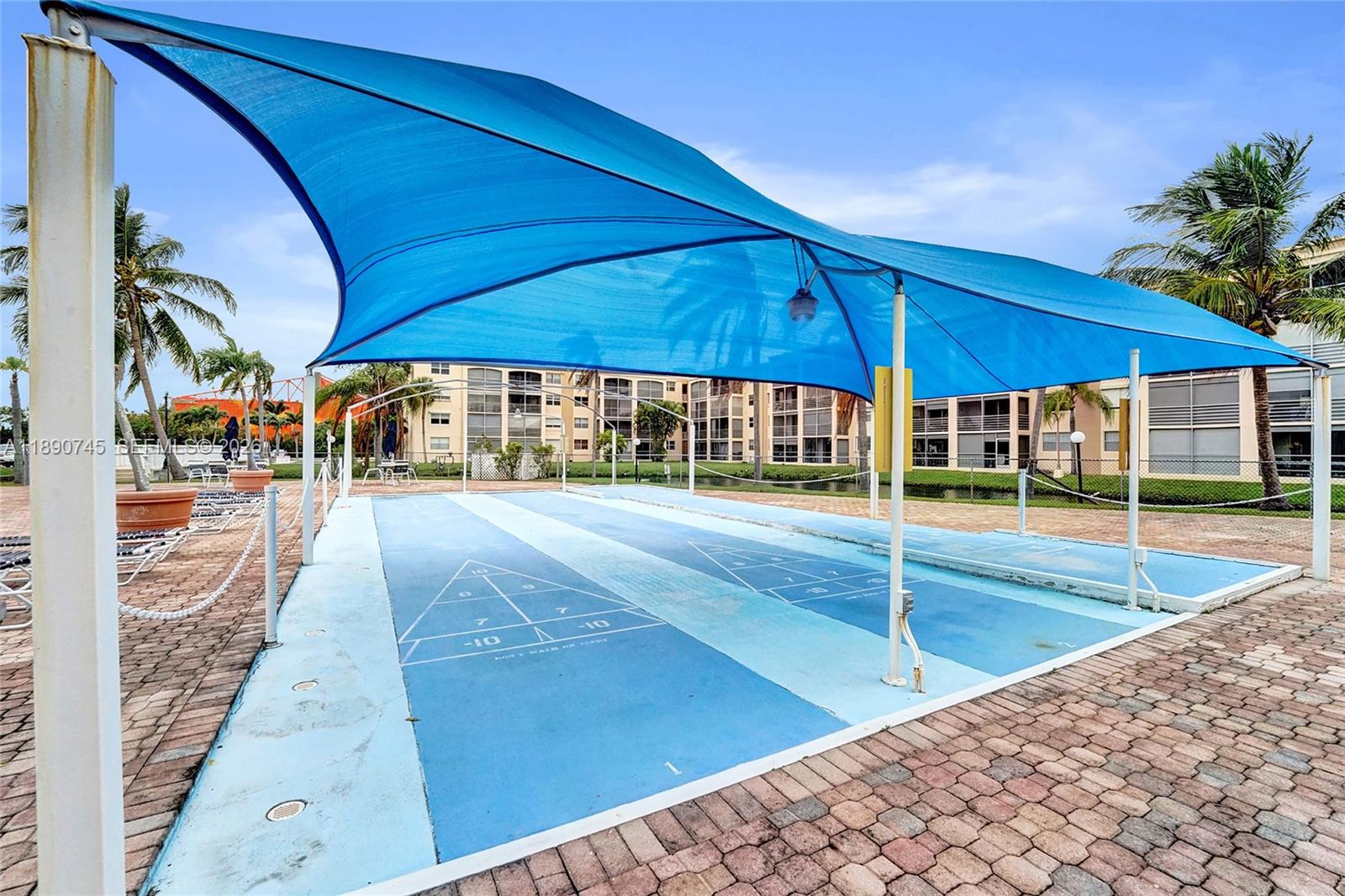 DANIANS SOUTH CONDO - Residential