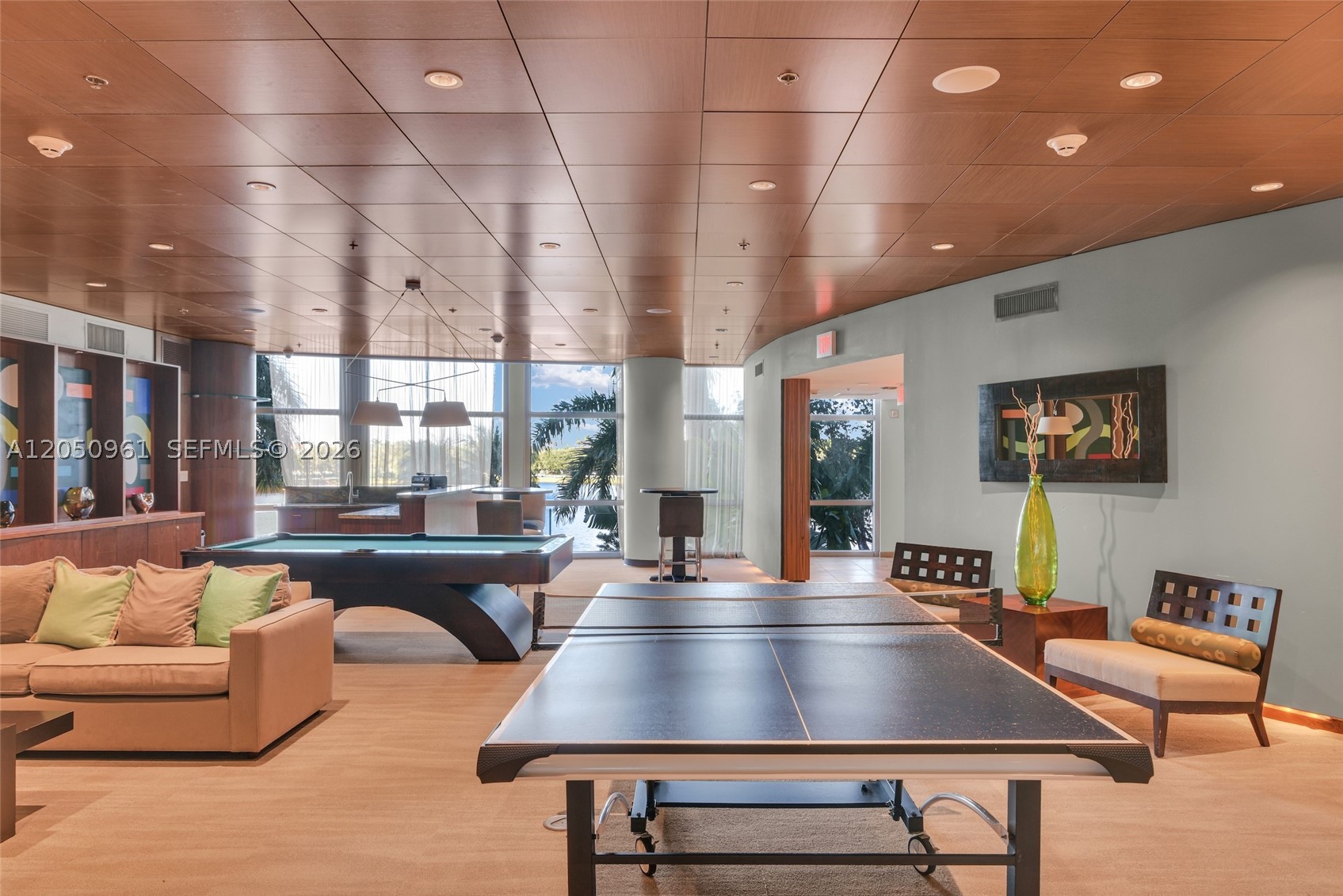 TAO SAWGRASS CONDOMINIUM - Residential Lease