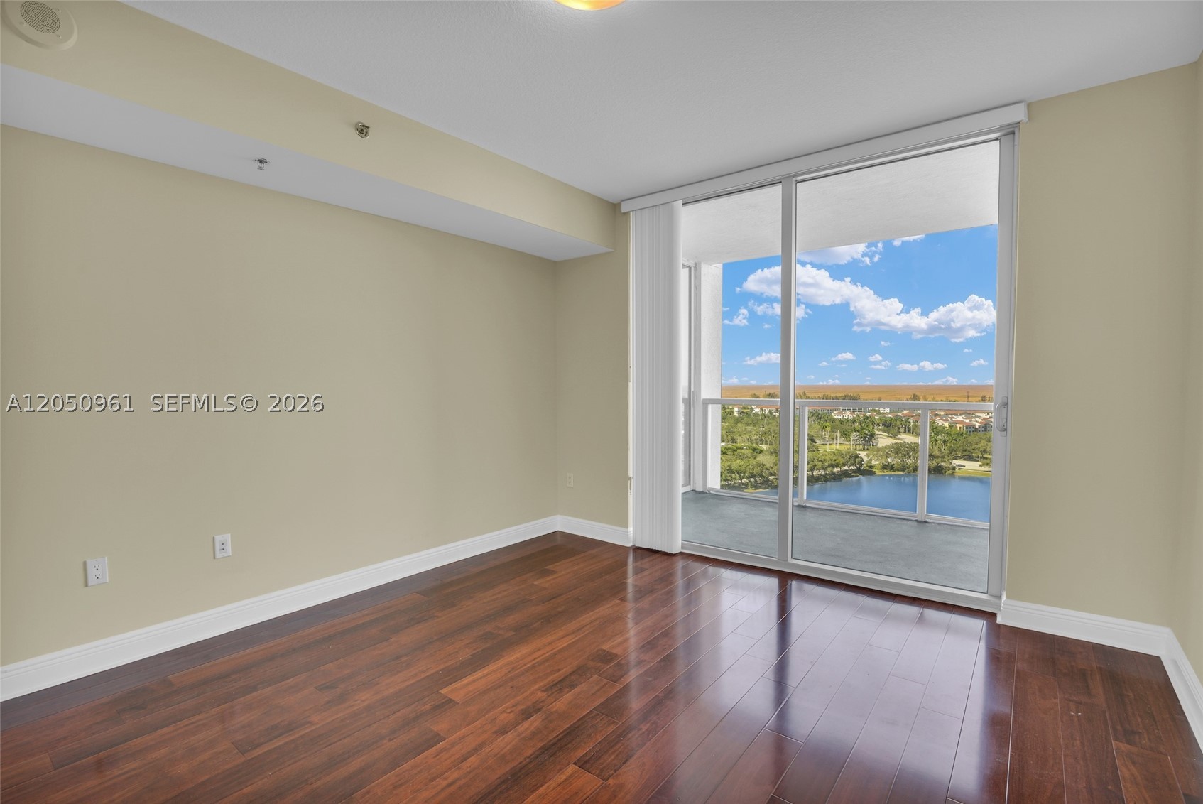 TAO SAWGRASS CONDOMINIUM - Residential Lease