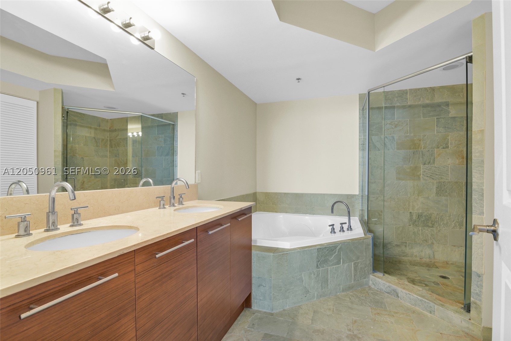 TAO SAWGRASS CONDOMINIUM - Residential Lease