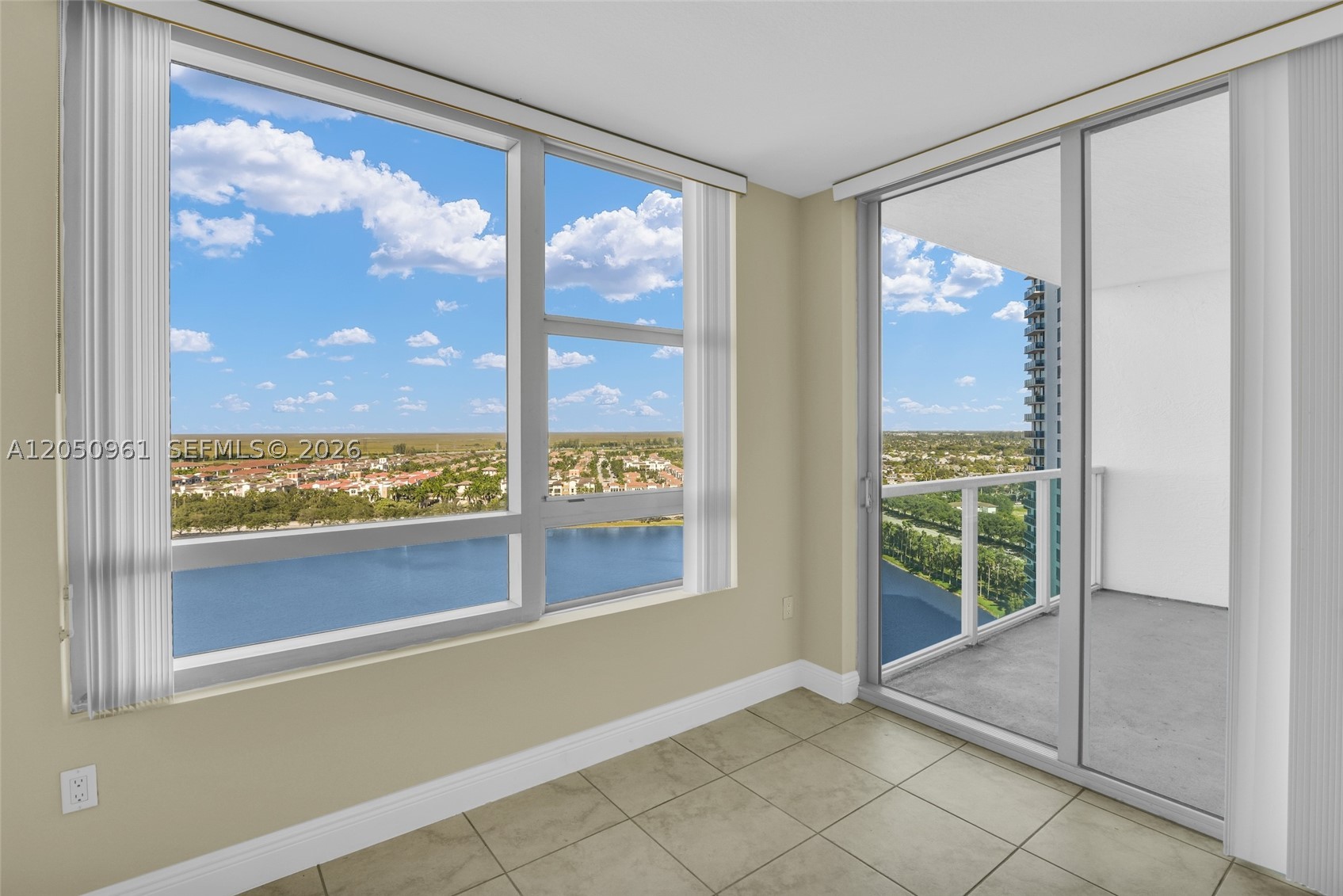 TAO SAWGRASS CONDOMINIUM - Residential Lease