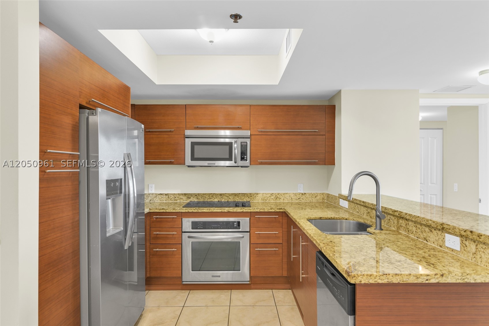 TAO SAWGRASS CONDOMINIUM - Residential Lease