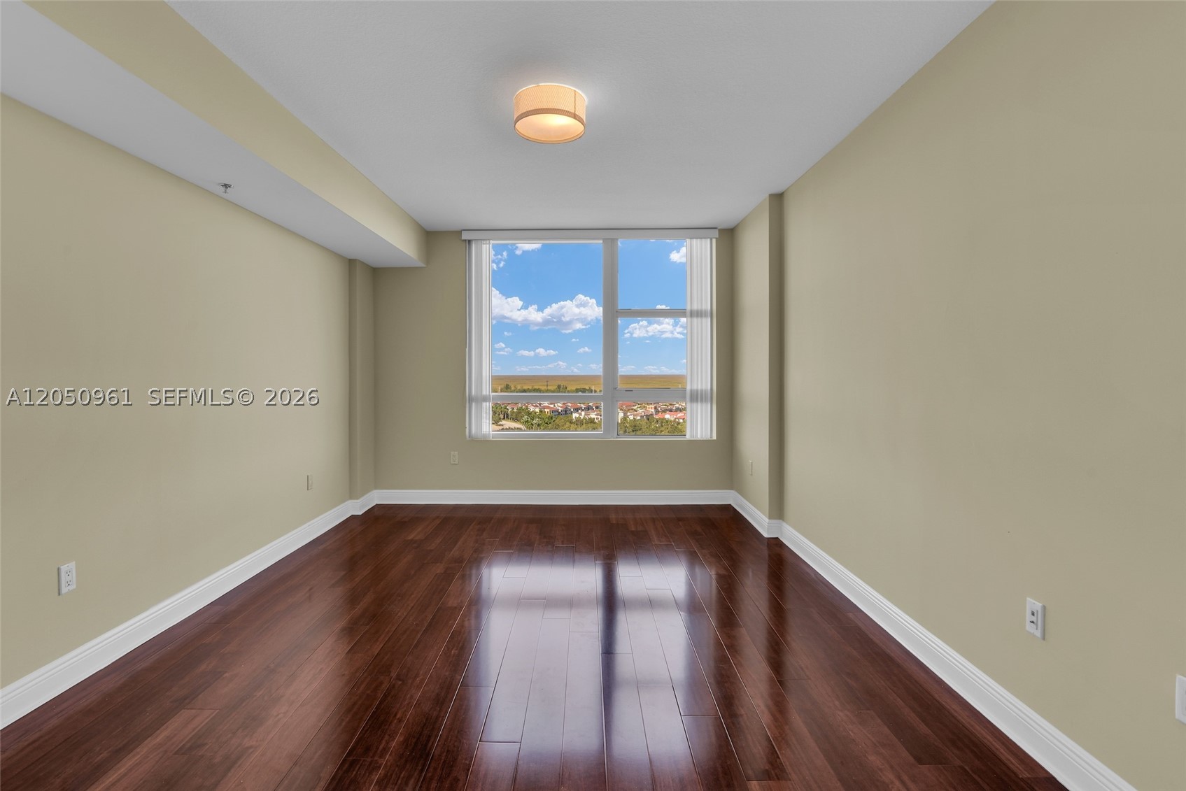 TAO SAWGRASS CONDOMINIUM - Residential Lease