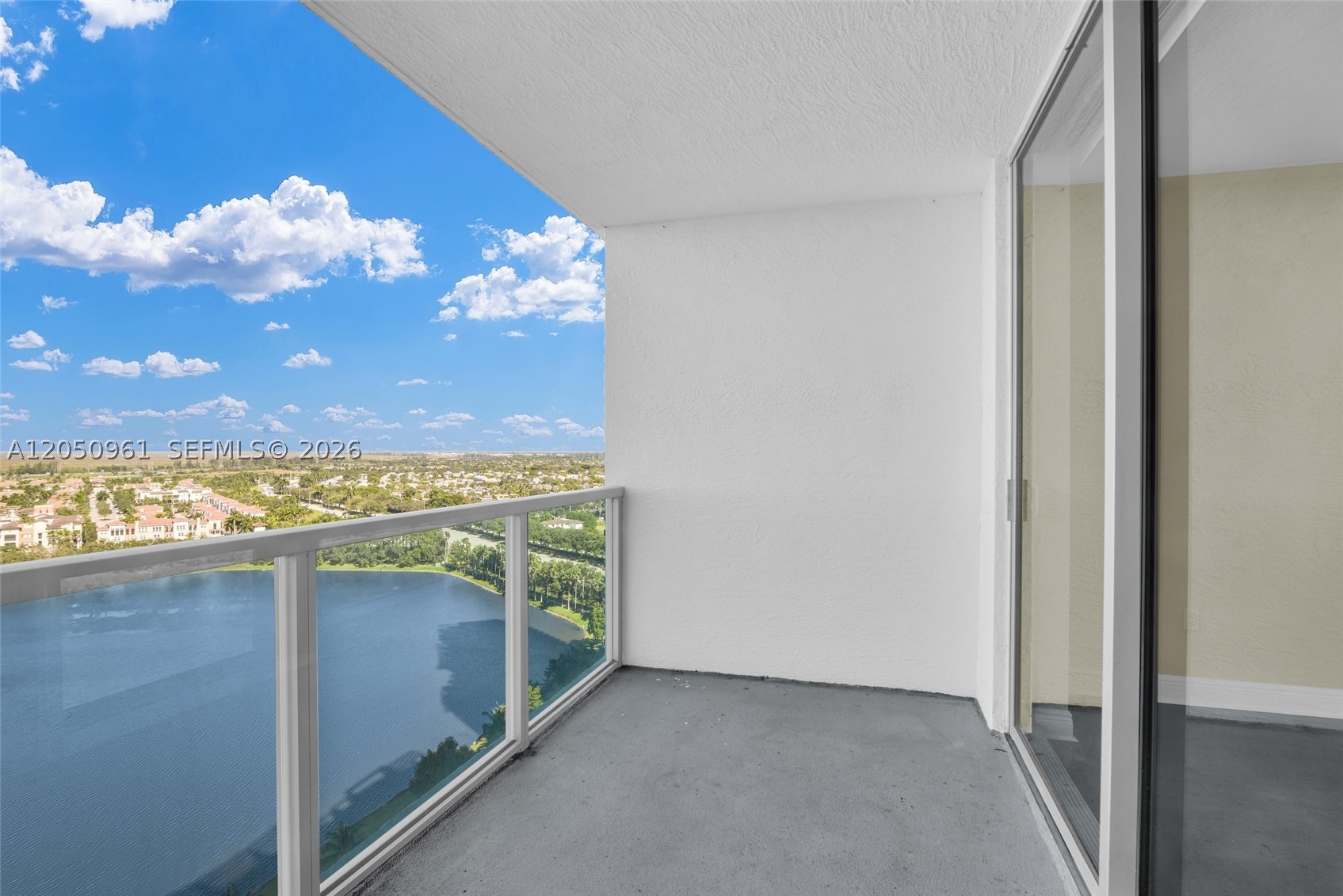 TAO SAWGRASS CONDOMINIUM - Residential Lease