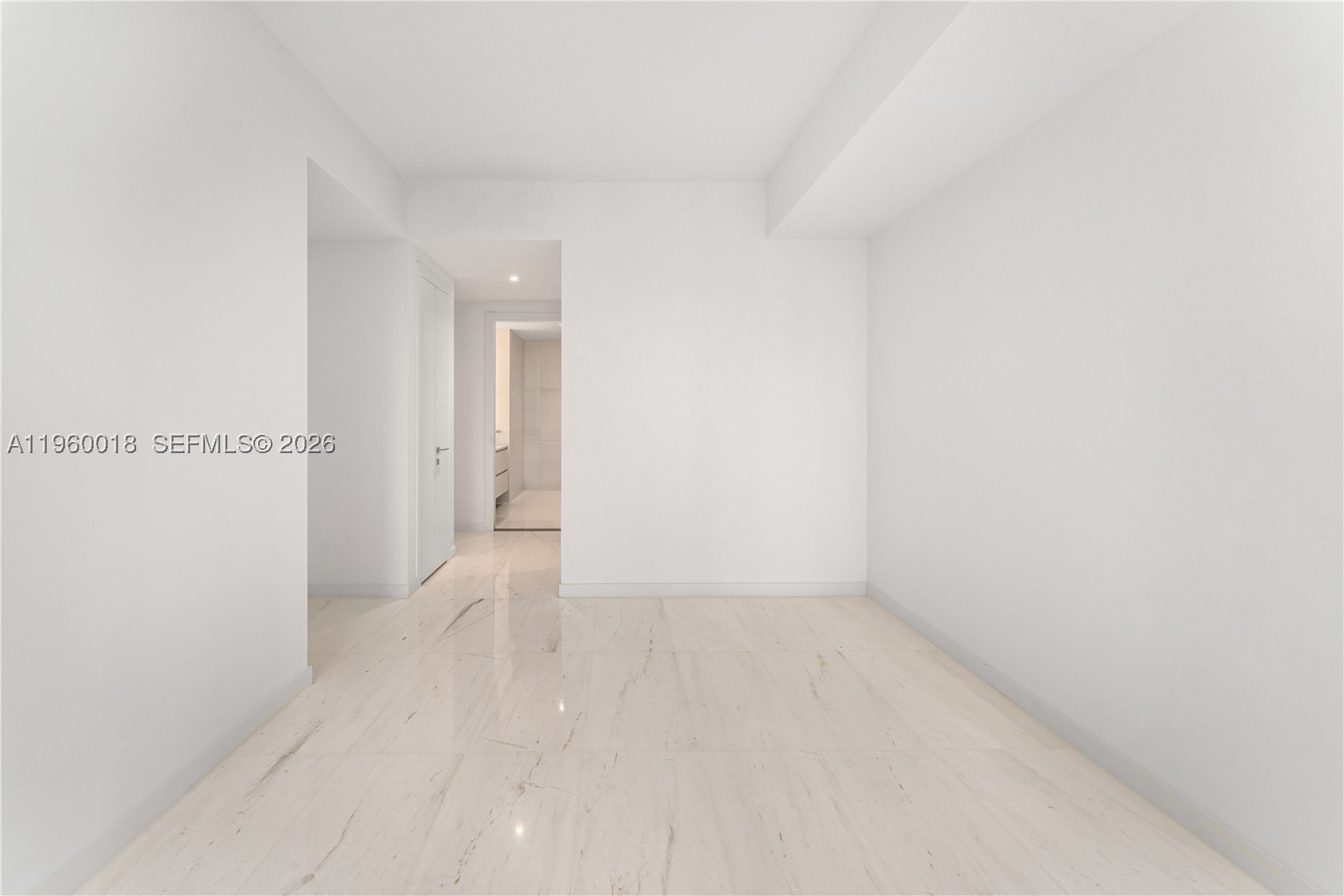 DUPONT PLAZA - Residential