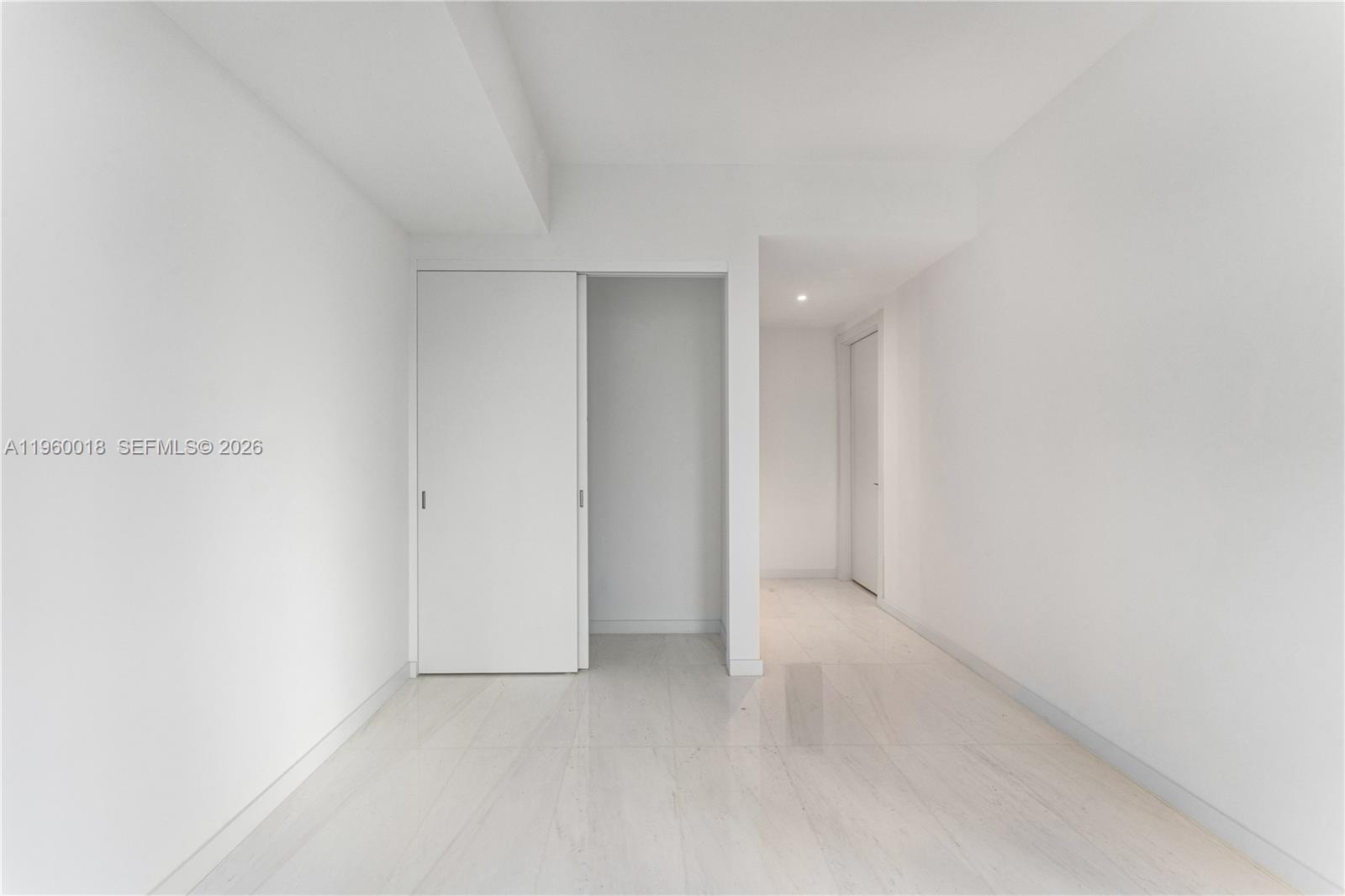 DUPONT PLAZA - Residential