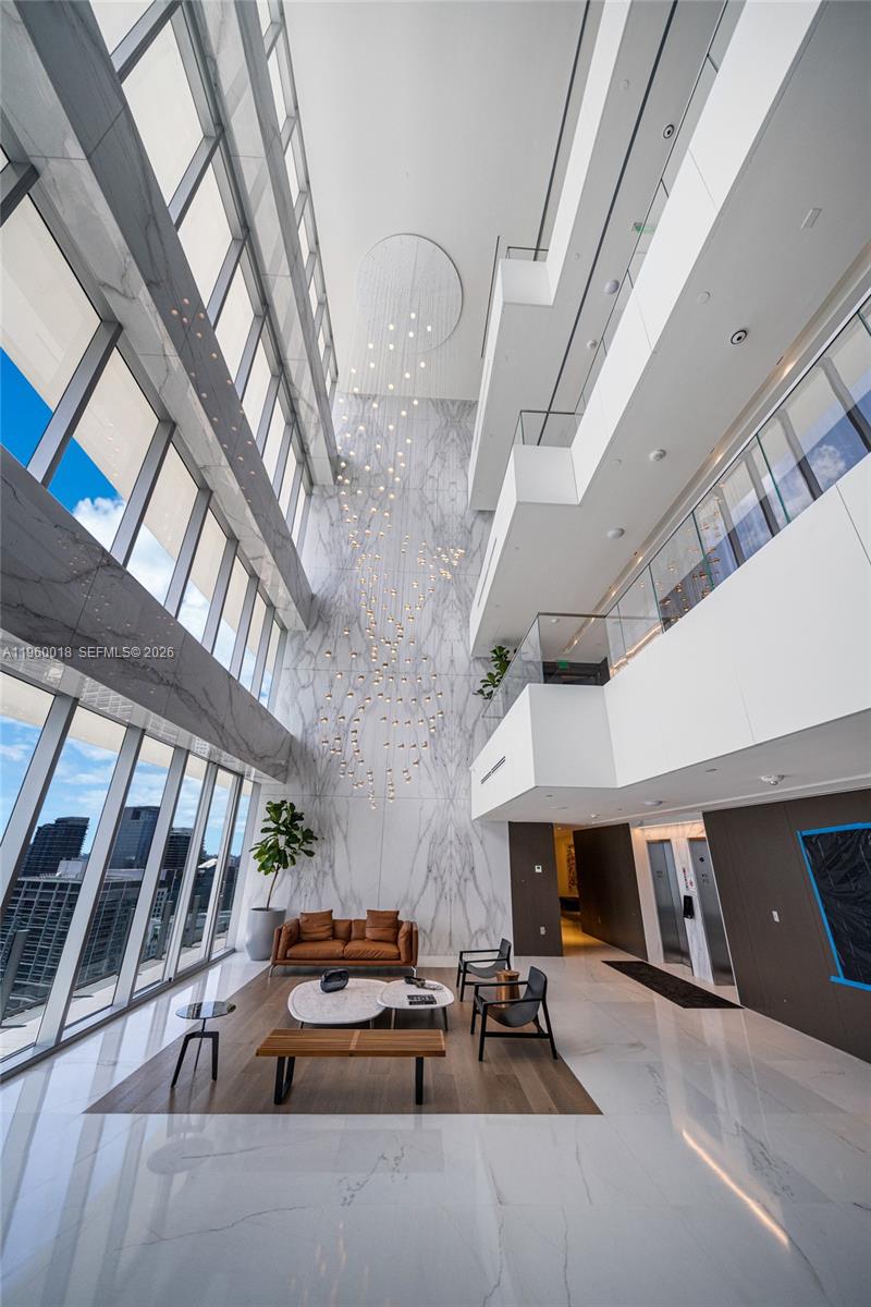 DUPONT PLAZA - Residential