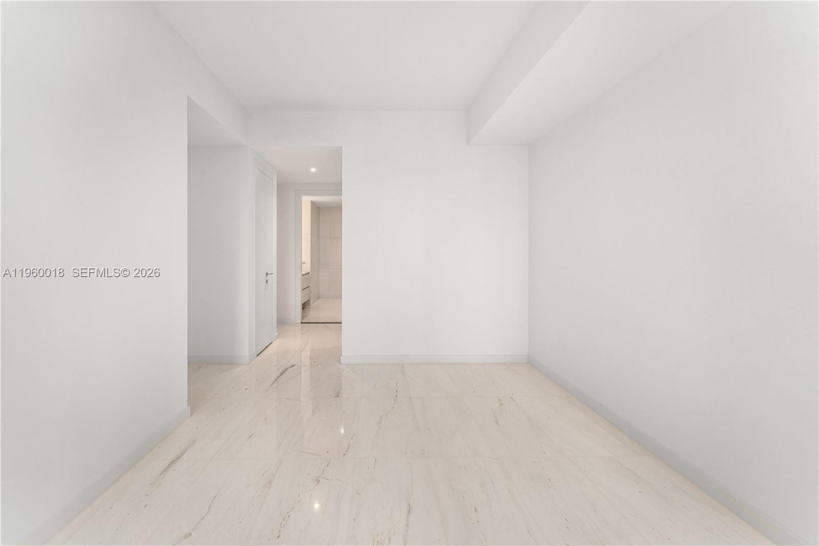 DUPONT PLAZA - Residential