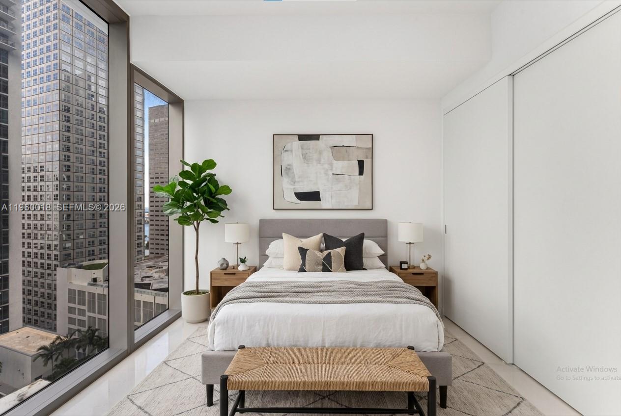 DUPONT PLAZA - Residential