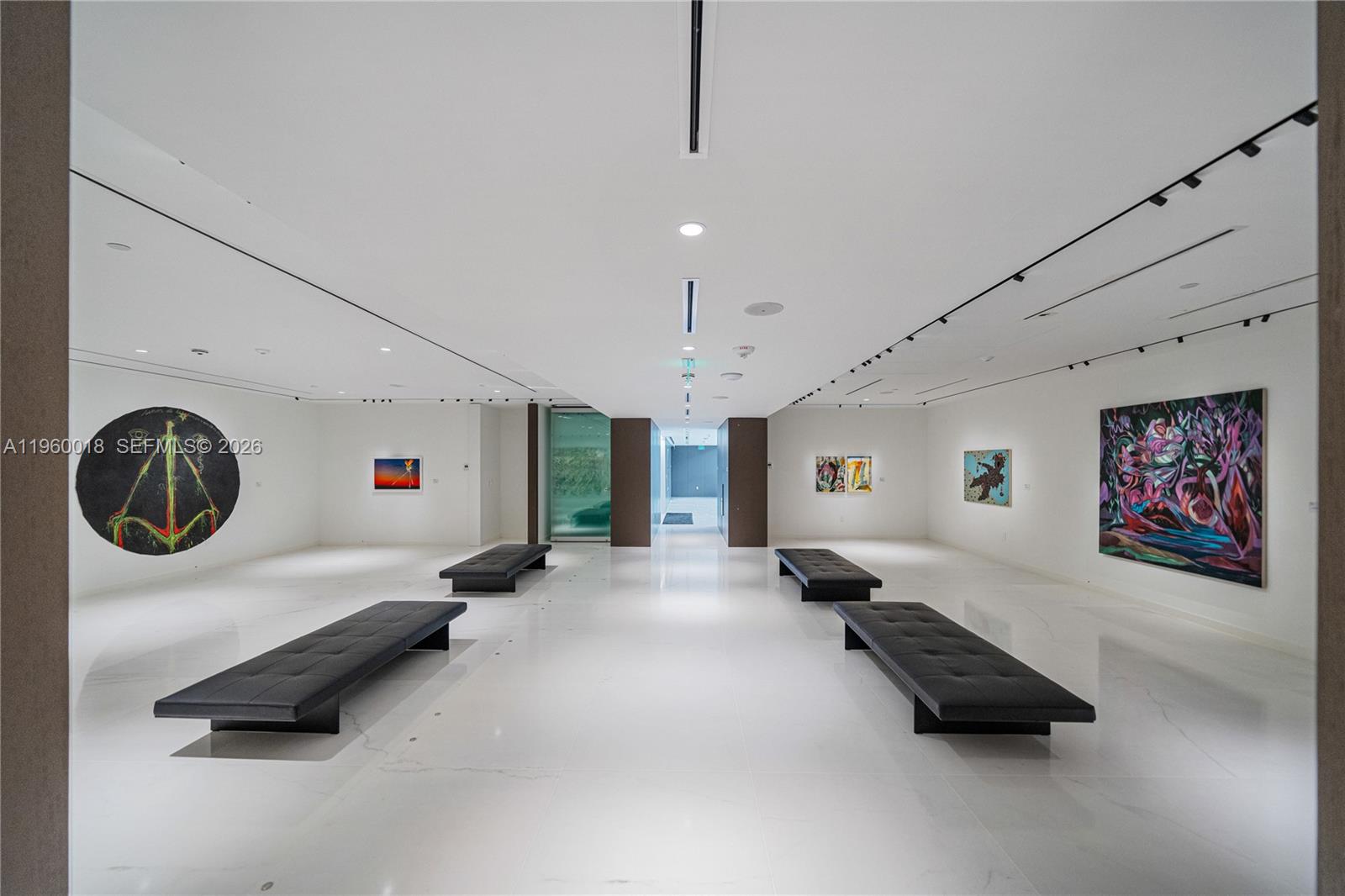 DUPONT PLAZA - Residential