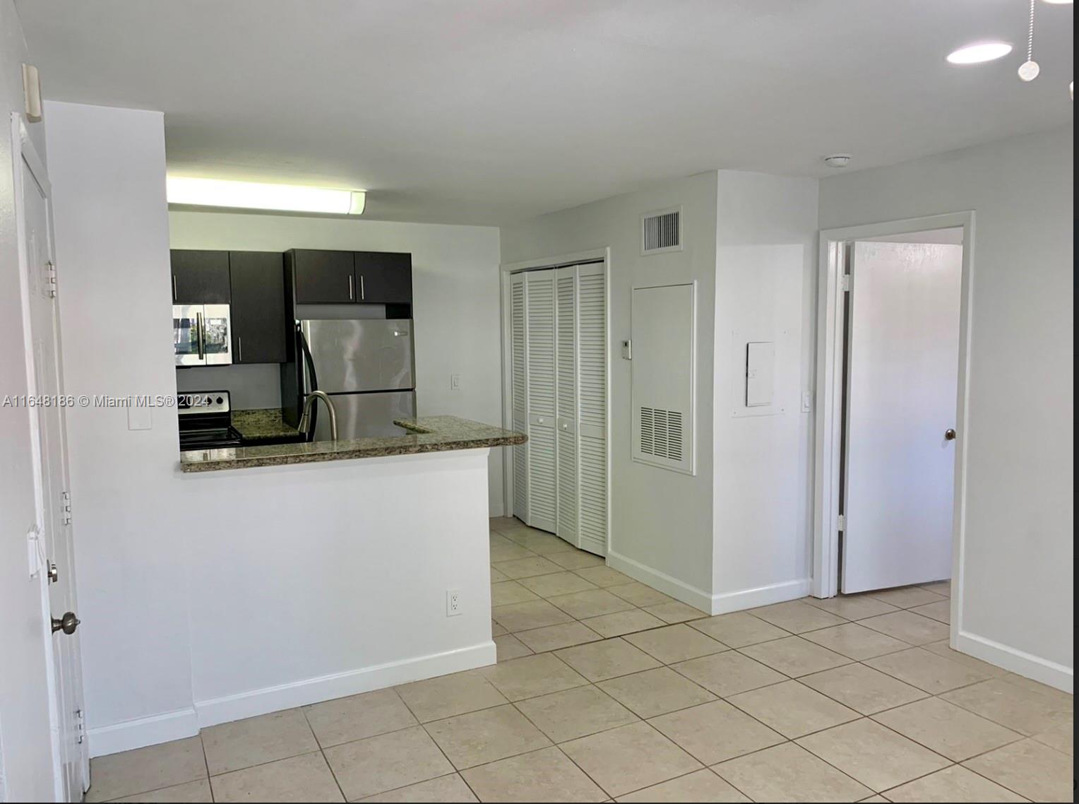 PRESERVE AT AVERY LAKES - Residential Lease