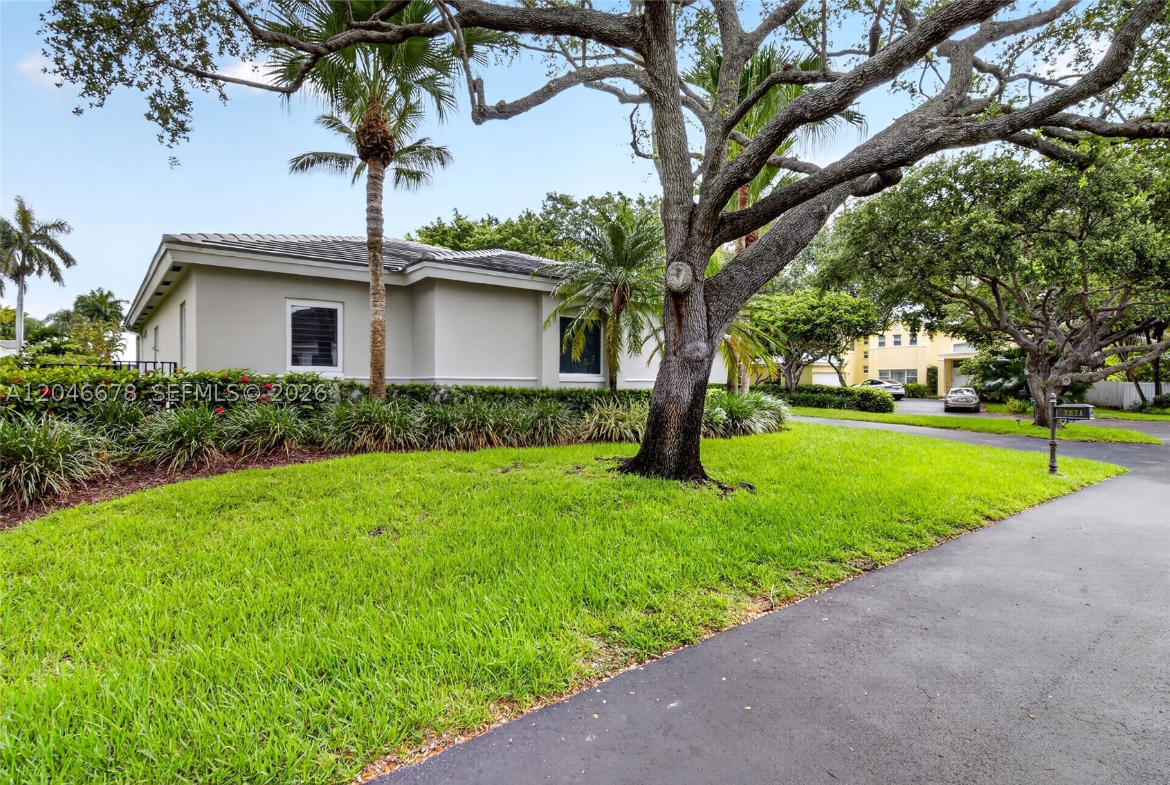 OLD CUTLER CREEK - Residential