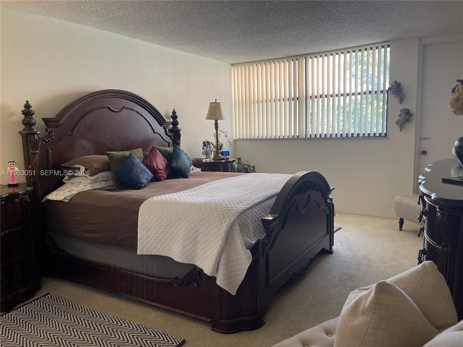 BLDG 9 OF COUNTRY CLUB AP - Residential