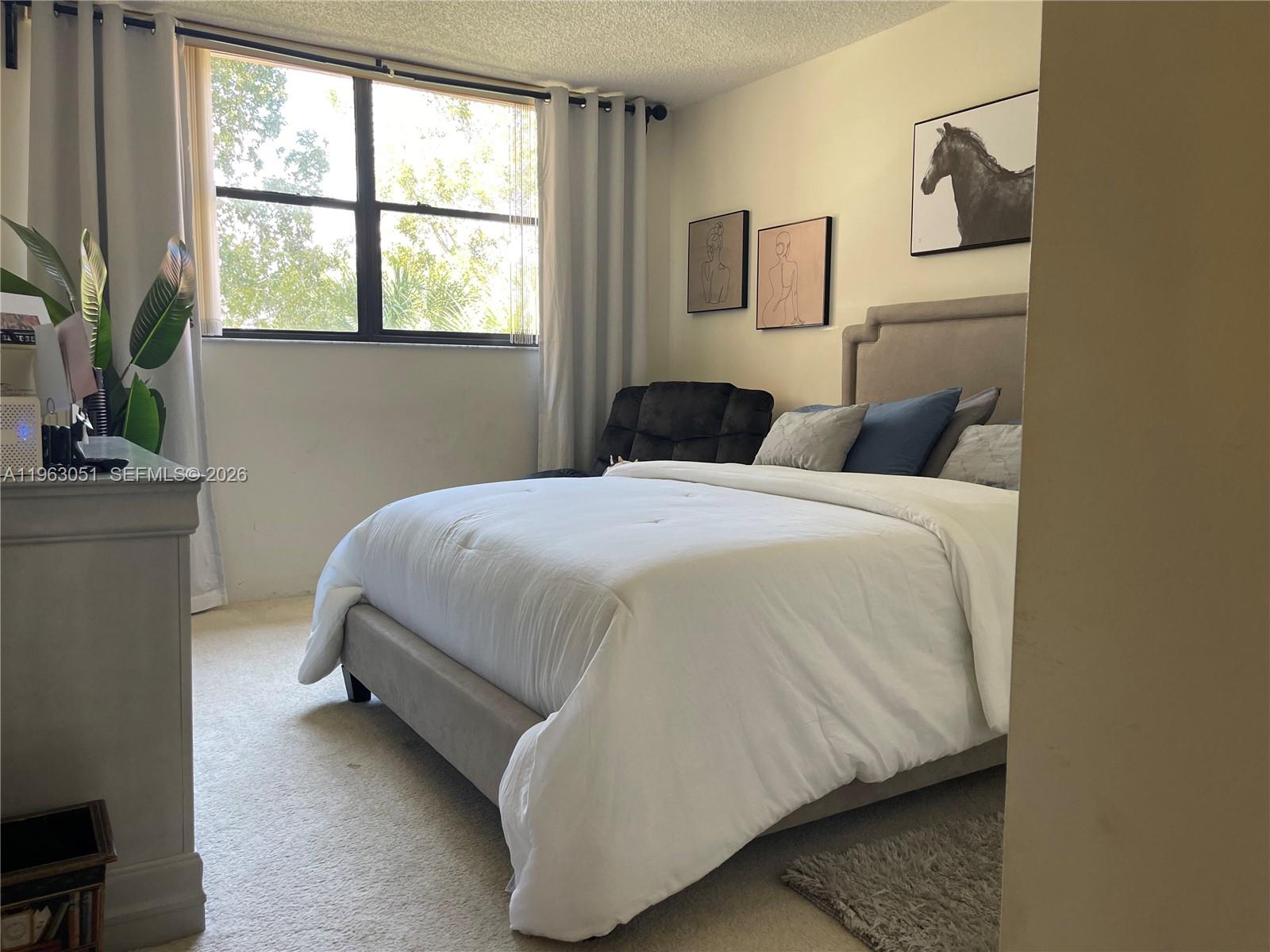 BLDG 9 OF COUNTRY CLUB AP - Residential
