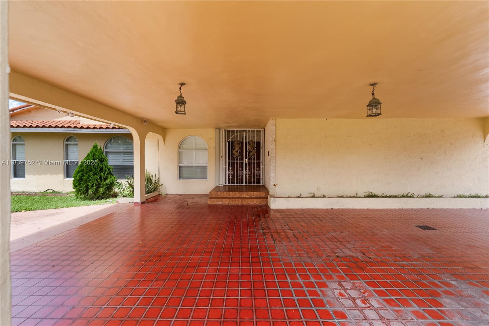 SWEETWATER ESTS SUB - Residential