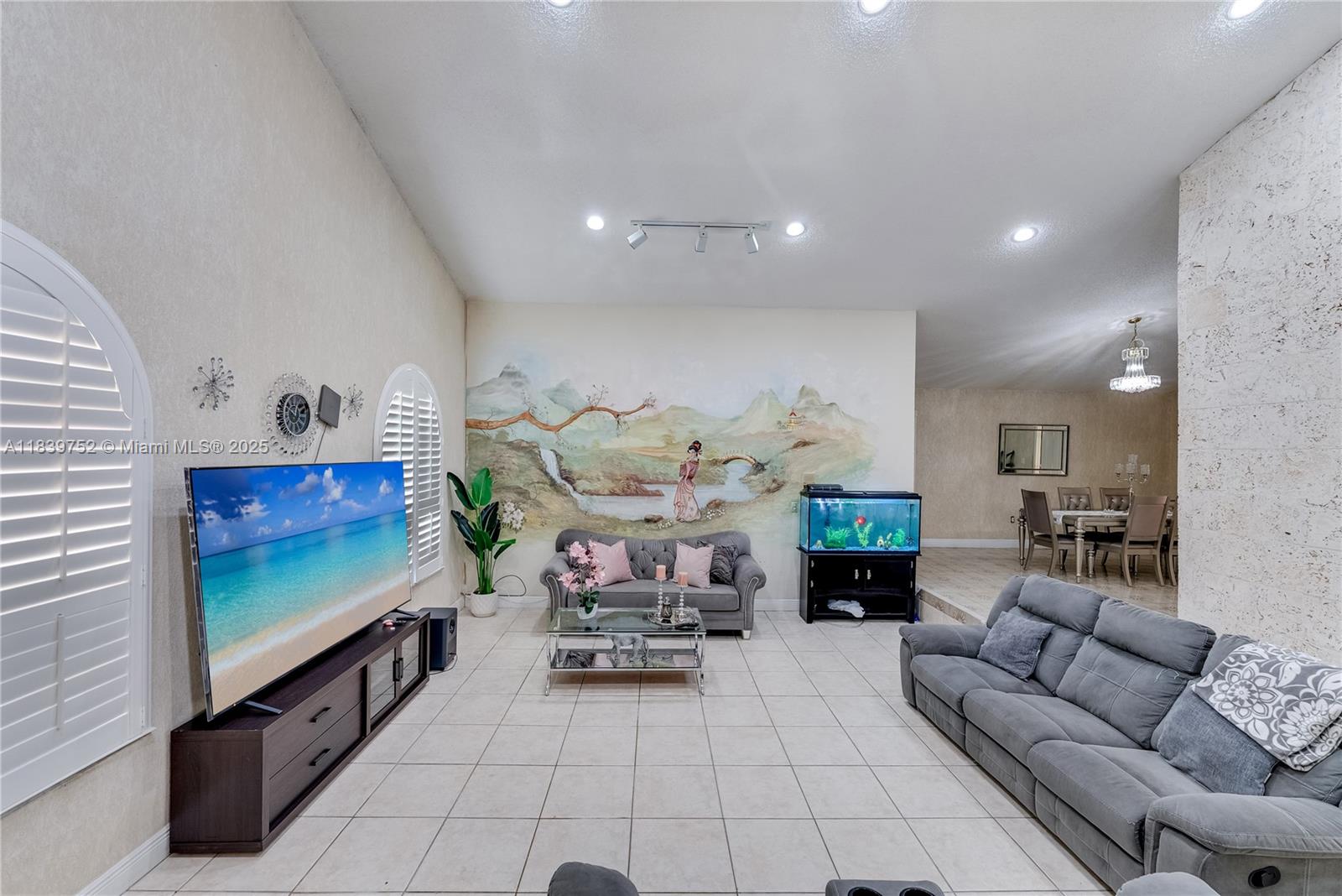 SWEETWATER ESTS SUB - Residential