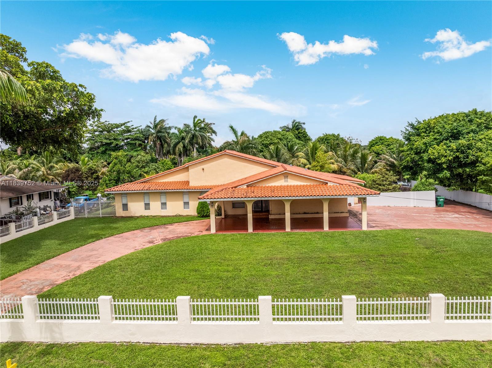 SWEETWATER ESTS SUB - Residential