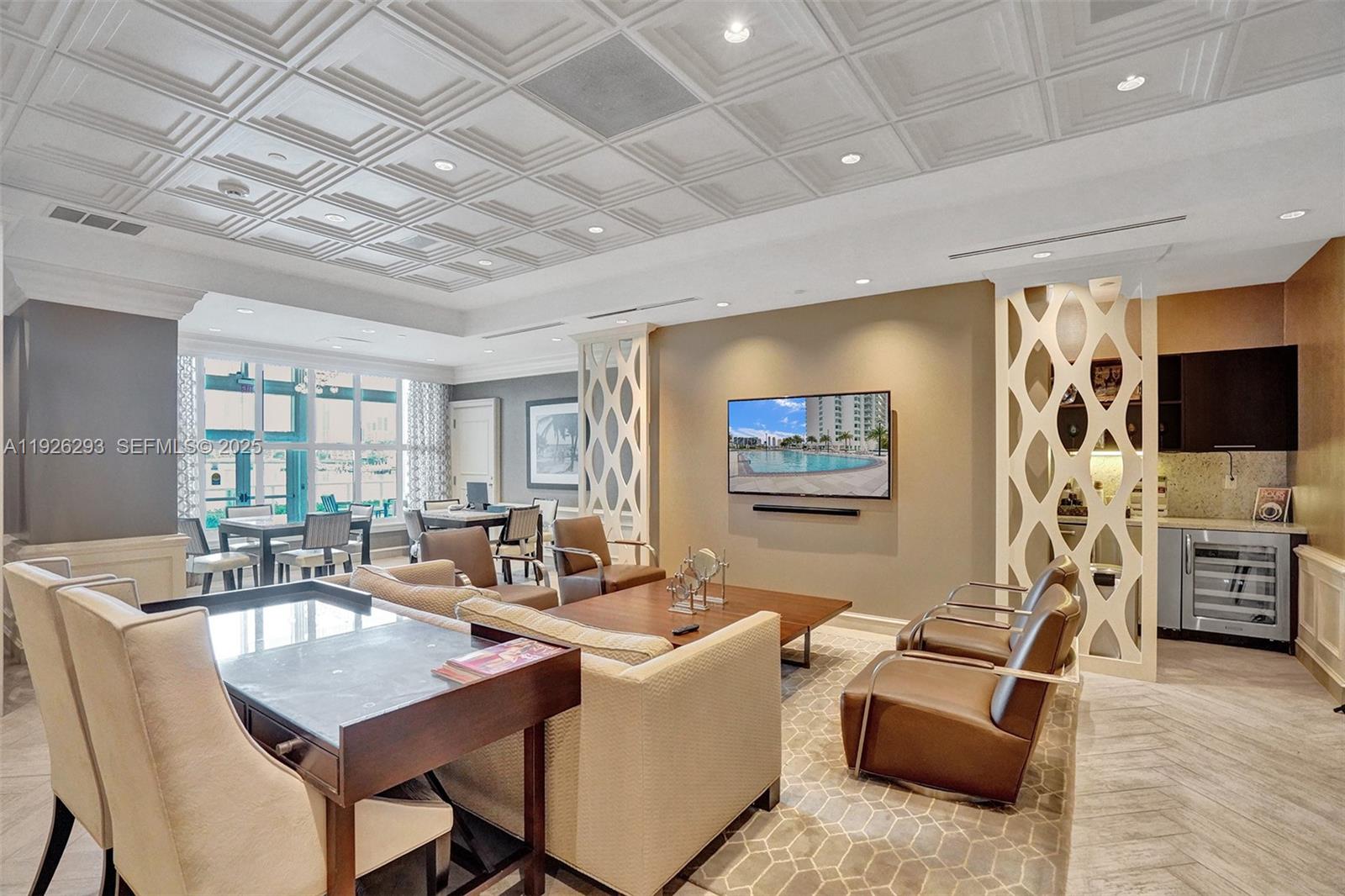 THE PENINSULA CONDO - Residential