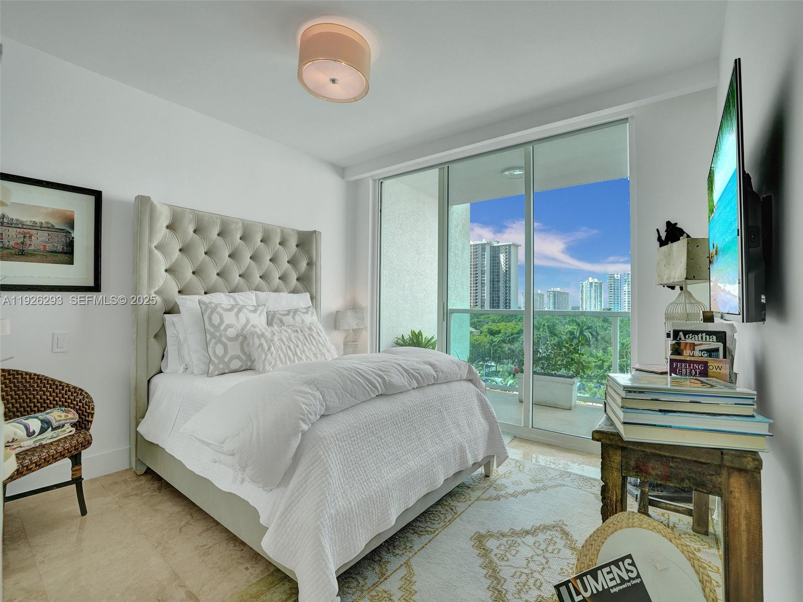 THE PENINSULA CONDO - Residential