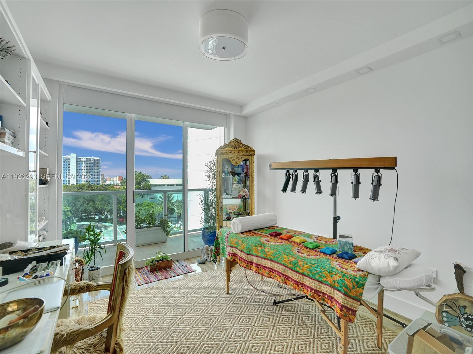 THE PENINSULA CONDO - Residential