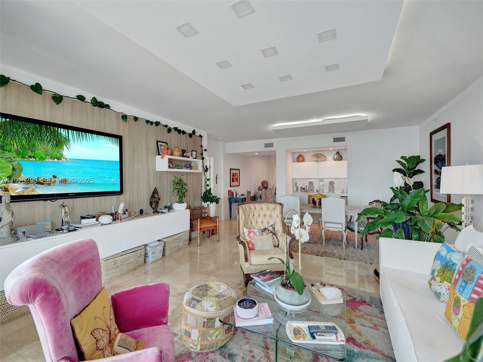THE PENINSULA CONDO - Residential