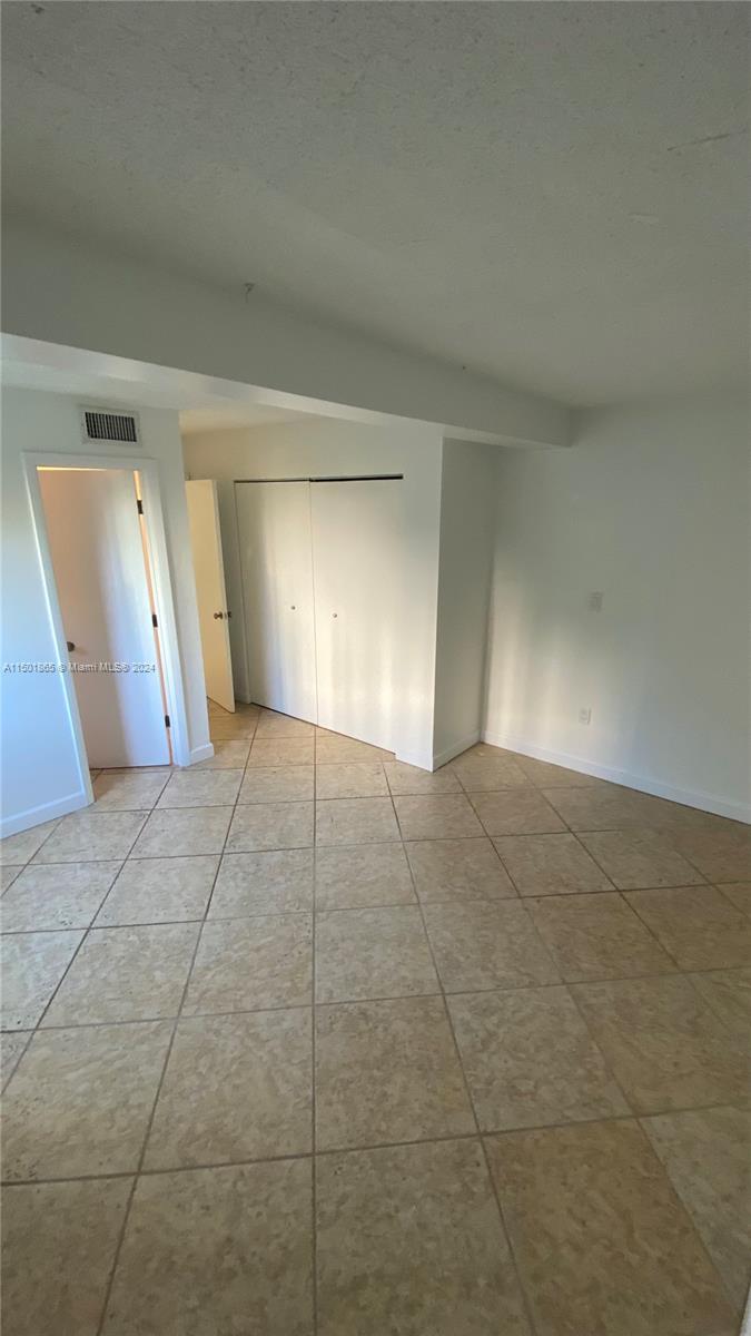 GROVES EDGE CONDO - Residential Lease