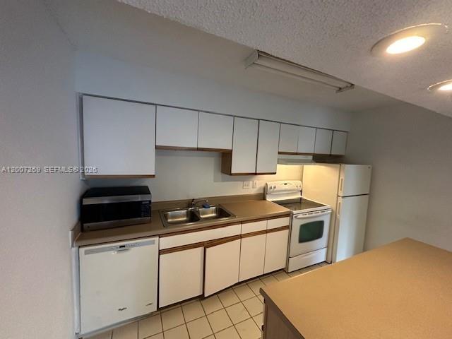 WINDWARD LAKES CONDO - Residential