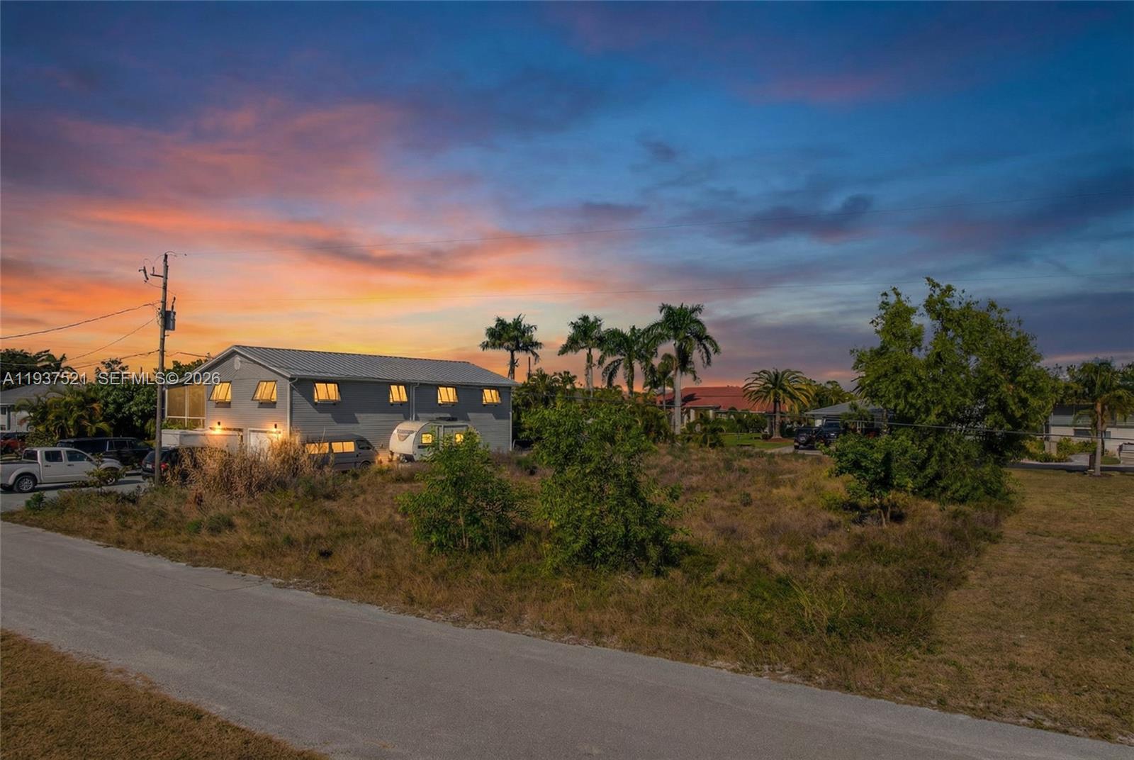 Manatee Bay - Land