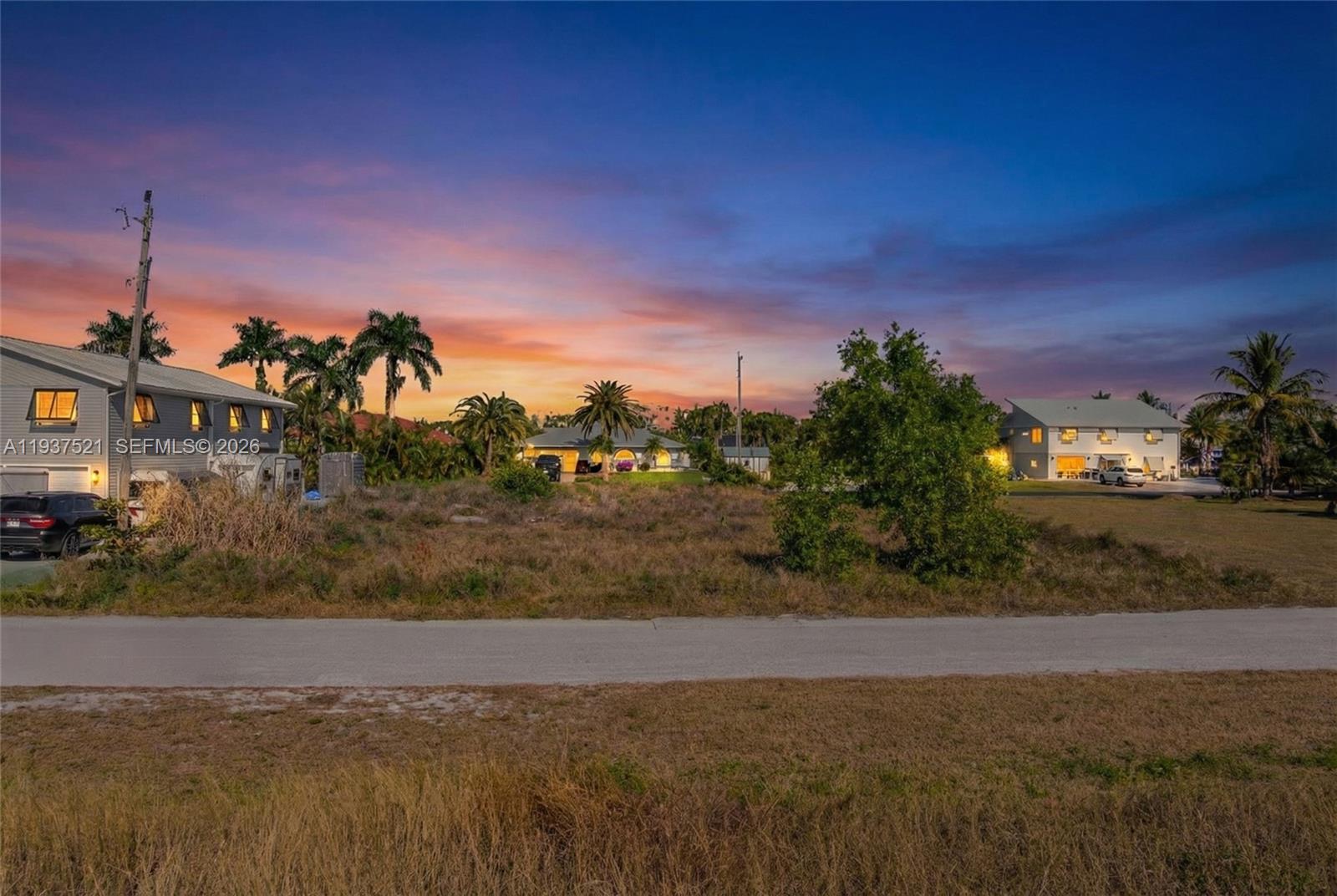 Manatee Bay - Land