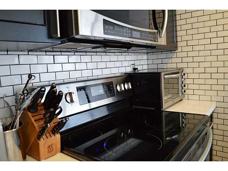 JACKSON PEACOCKS SUB 3-18 - Residential Lease