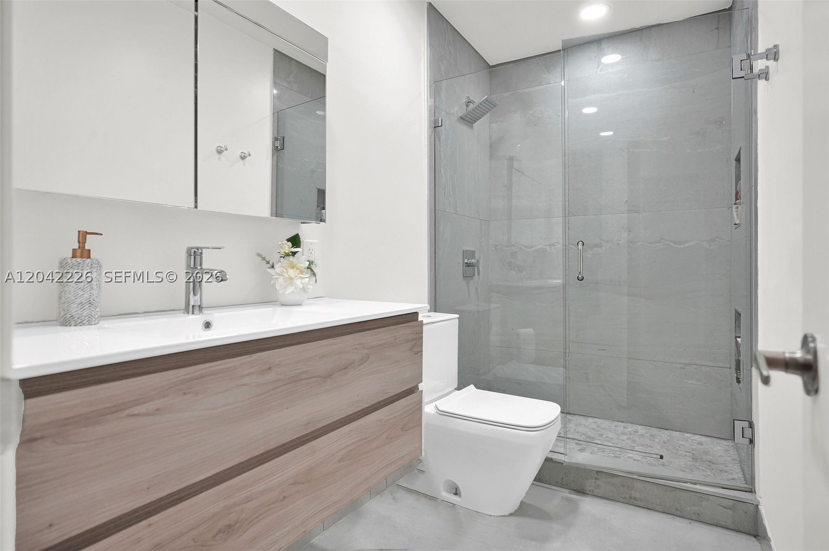 STIRLING OAKS ESTATES - Residential