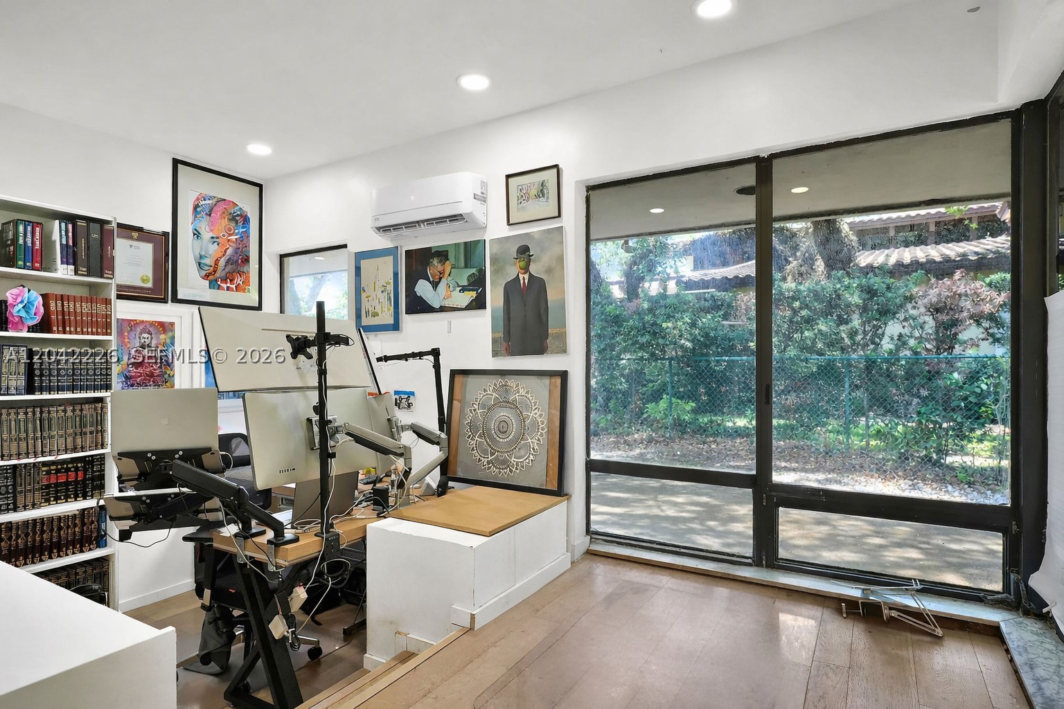 STIRLING OAKS ESTATES - Residential