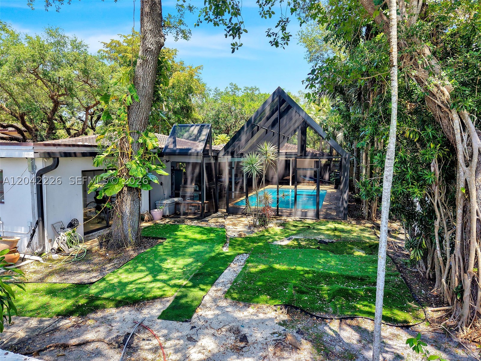 STIRLING OAKS ESTATES - Residential