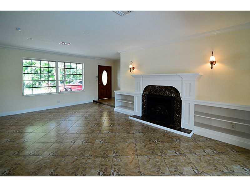 27 55 40 SOUTHWOOD 1ST AD - Residential