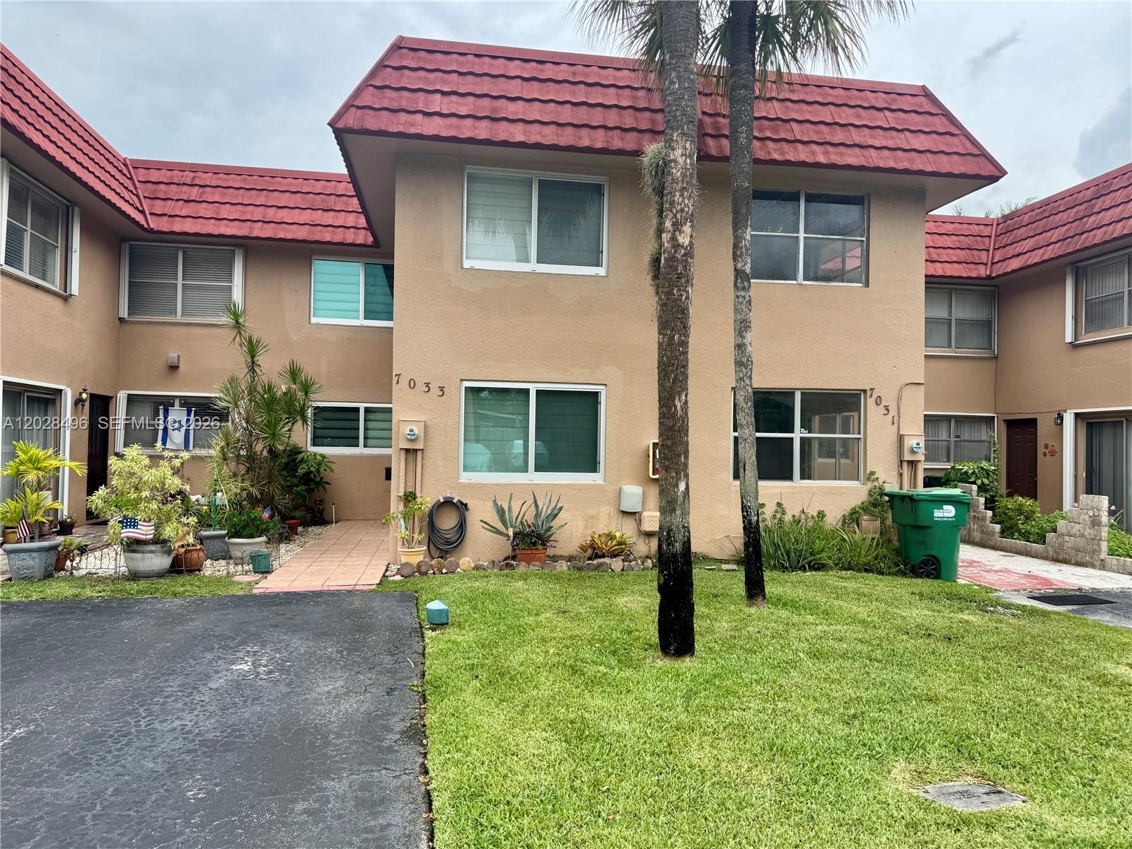 LUDLUM LAKE TOWNHOUSES SE - Residential