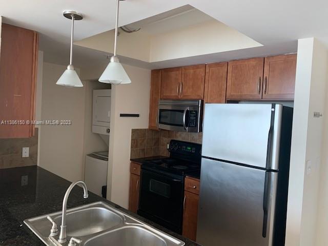 CITE CONDO - Residential Lease
