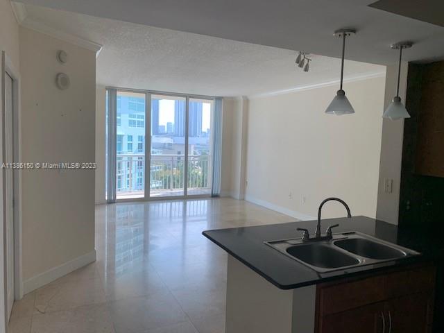 CITE CONDO - Residential Lease