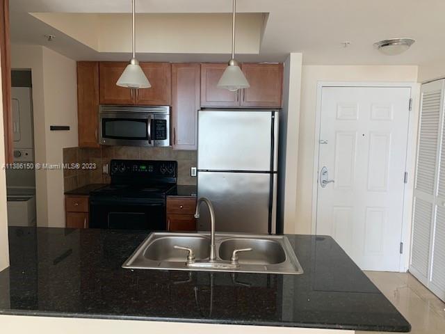 CITE CONDO - Residential Lease