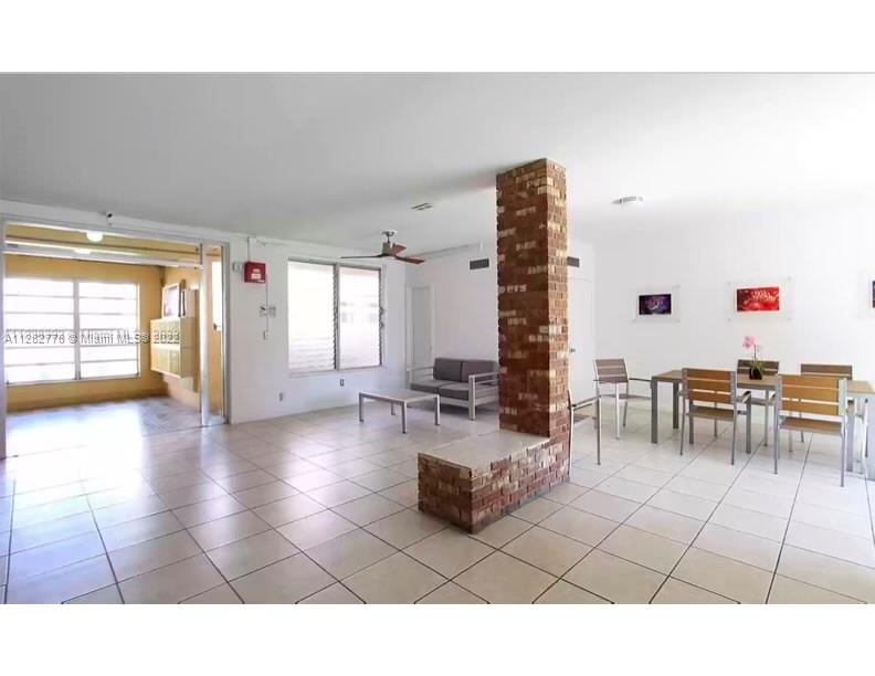 TOWER EAST INCORPORATED C - Residential Lease