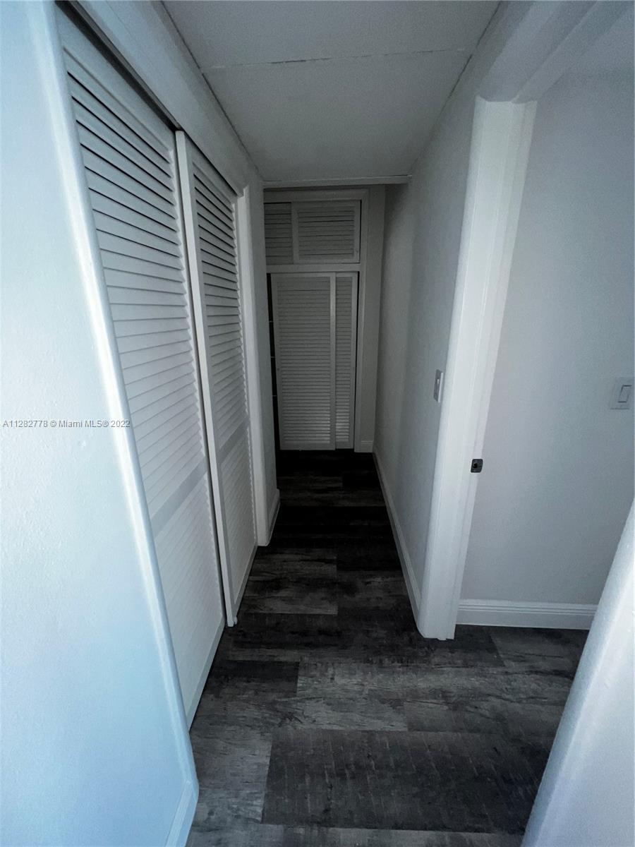 TOWER EAST INCORPORATED C - Residential Lease