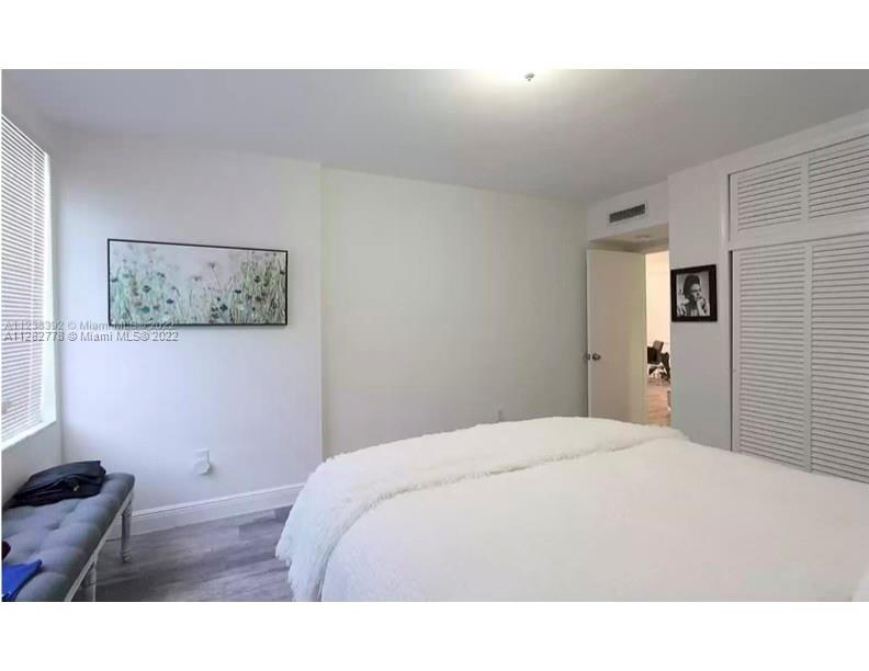 TOWER EAST INCORPORATED C - Residential Lease
