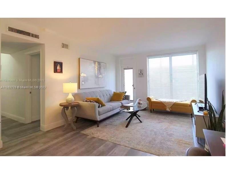 TOWER EAST INCORPORATED C - Residential Lease