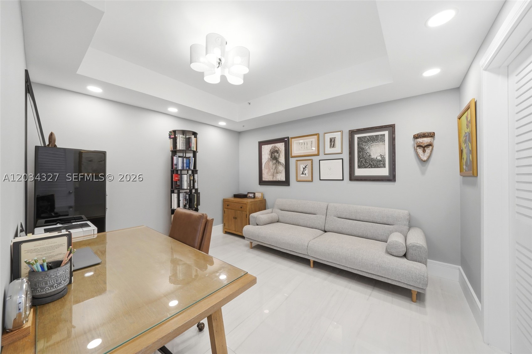 LA RIVE CONDO - Residential