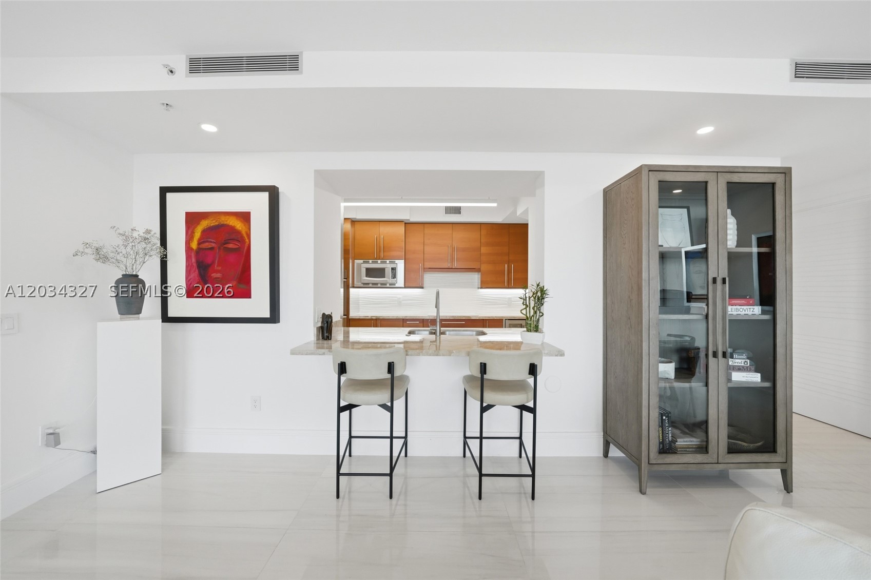 LA RIVE CONDO - Residential