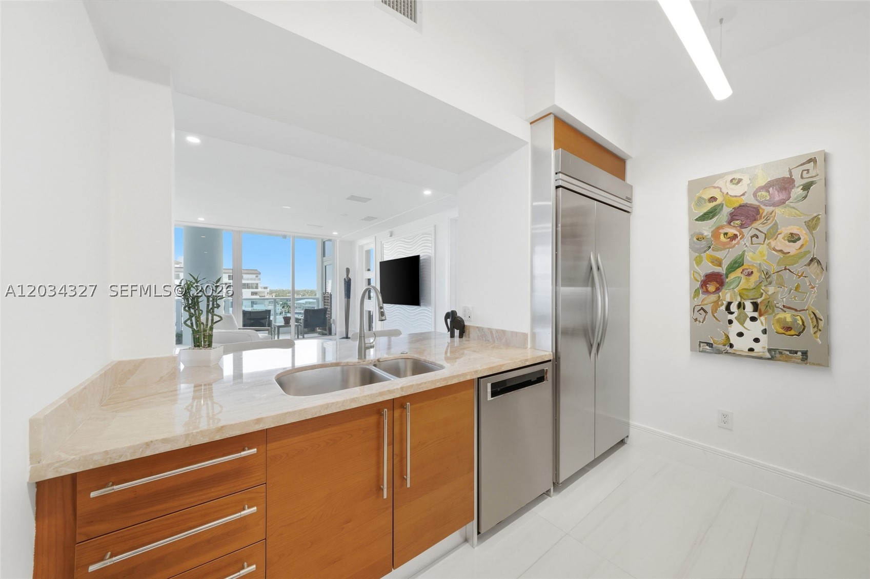 LA RIVE CONDO - Residential
