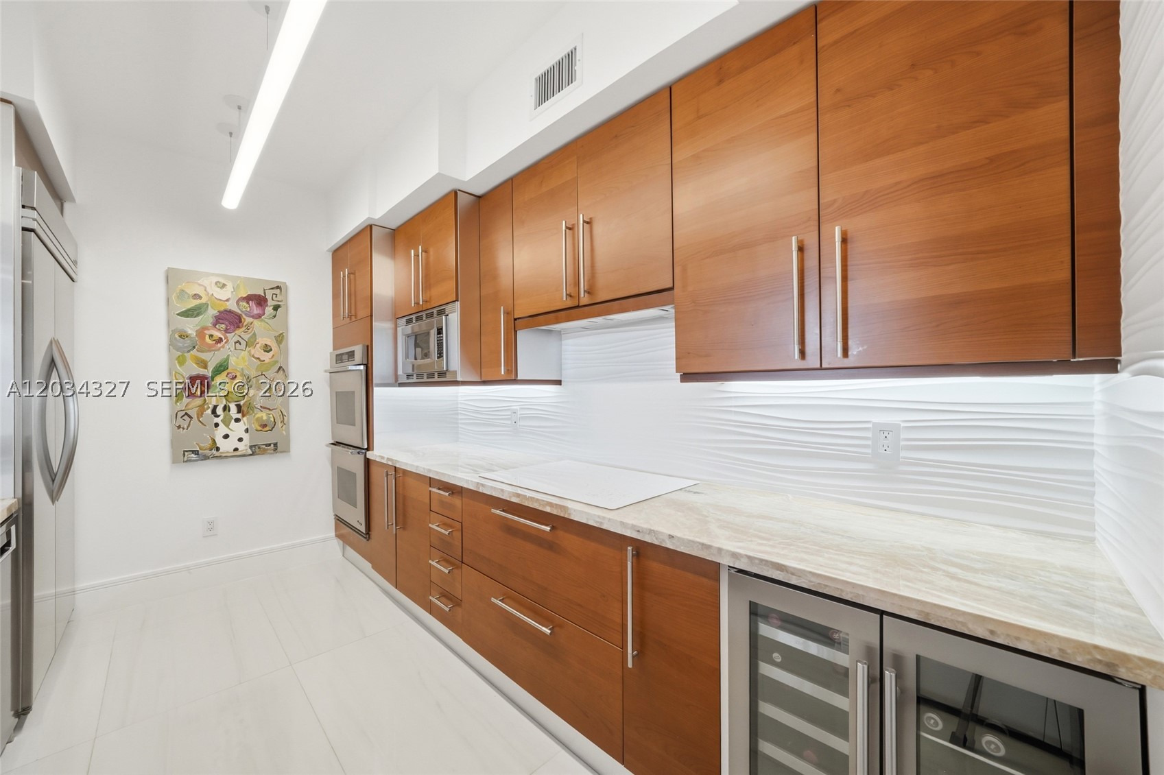 LA RIVE CONDO - Residential