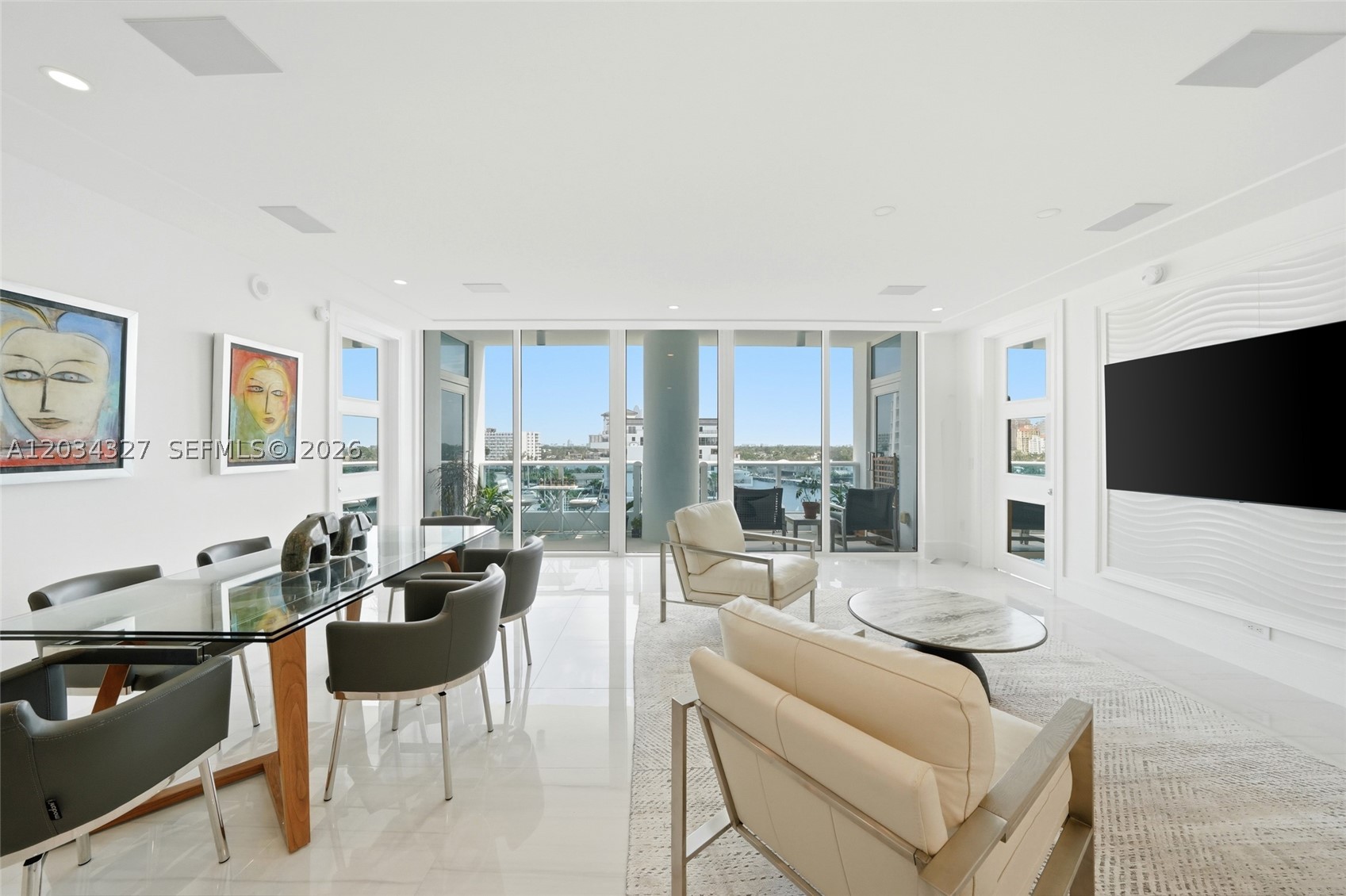 LA RIVE CONDO - Residential